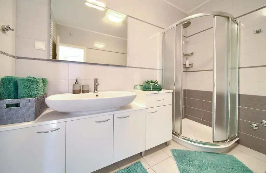 Guest house Apartments Skarpa Malinska