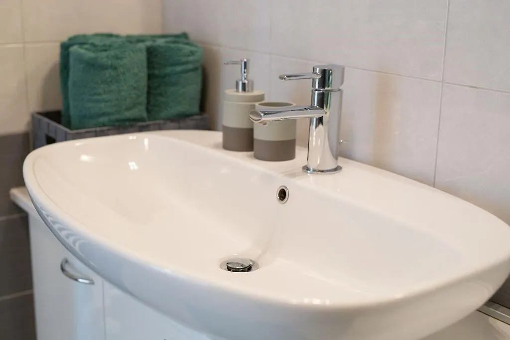 Guest house Apartments Skarpa Malinska Croatia