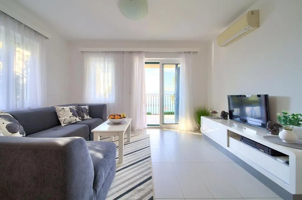 Apartments Skarpa Malinska Guest house
