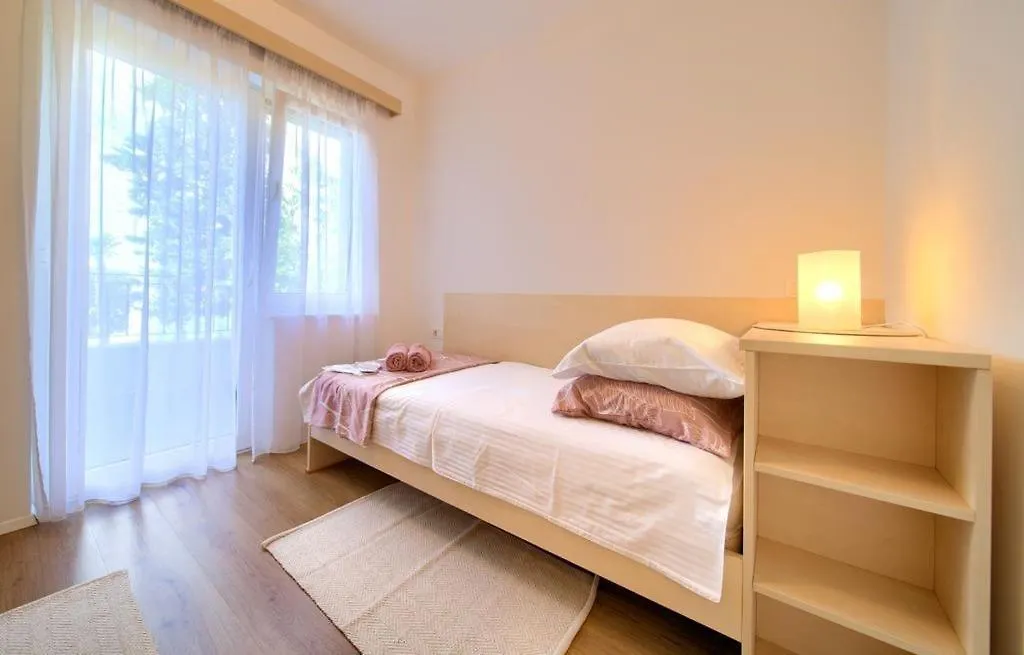 Apartments Skarpa Malinska