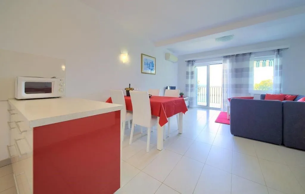 Guest house Apartments Skarpa Malinska